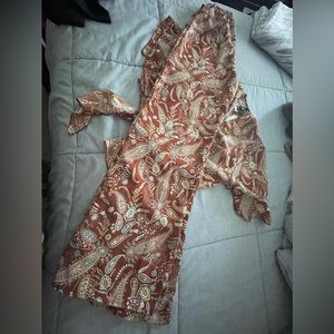 Shirt size: M pants size: S never worn